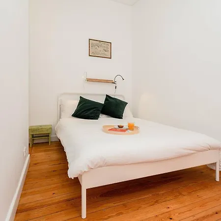 Cosy 2 Bed Flat With Terrace Near Av Liberdade *