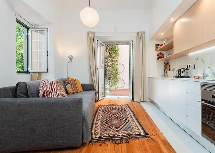 Cosy 2 Bed Flat With Terrace Near Av Liberdade